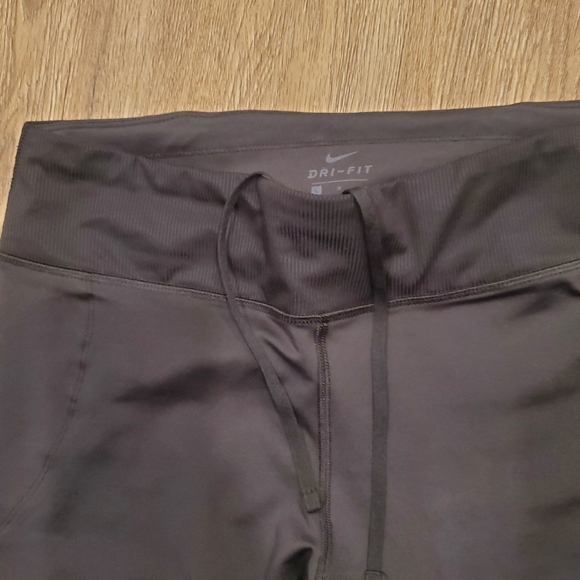 NIKE Joggers - Picture 4 of 11